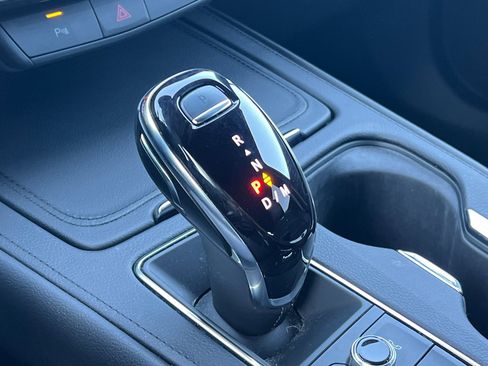 Certified 2024 Cadillac XT4 Premium Luxury image 34