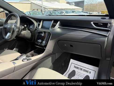 Used 2025 INFINITI QX55 Luxe w/ Cargo Package image 30