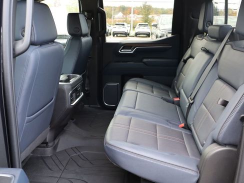 Used 2023 Chevrolet Silverado 1500 High Country w/ High Country Premium Package image 46