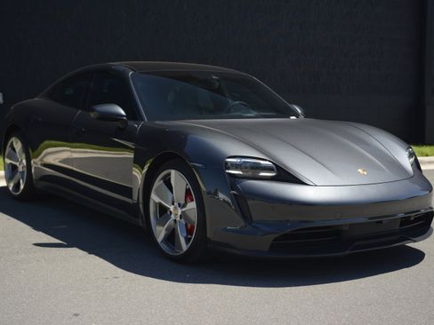 Certified 2020 Porsche Taycan 4S AWD/4WD image 9