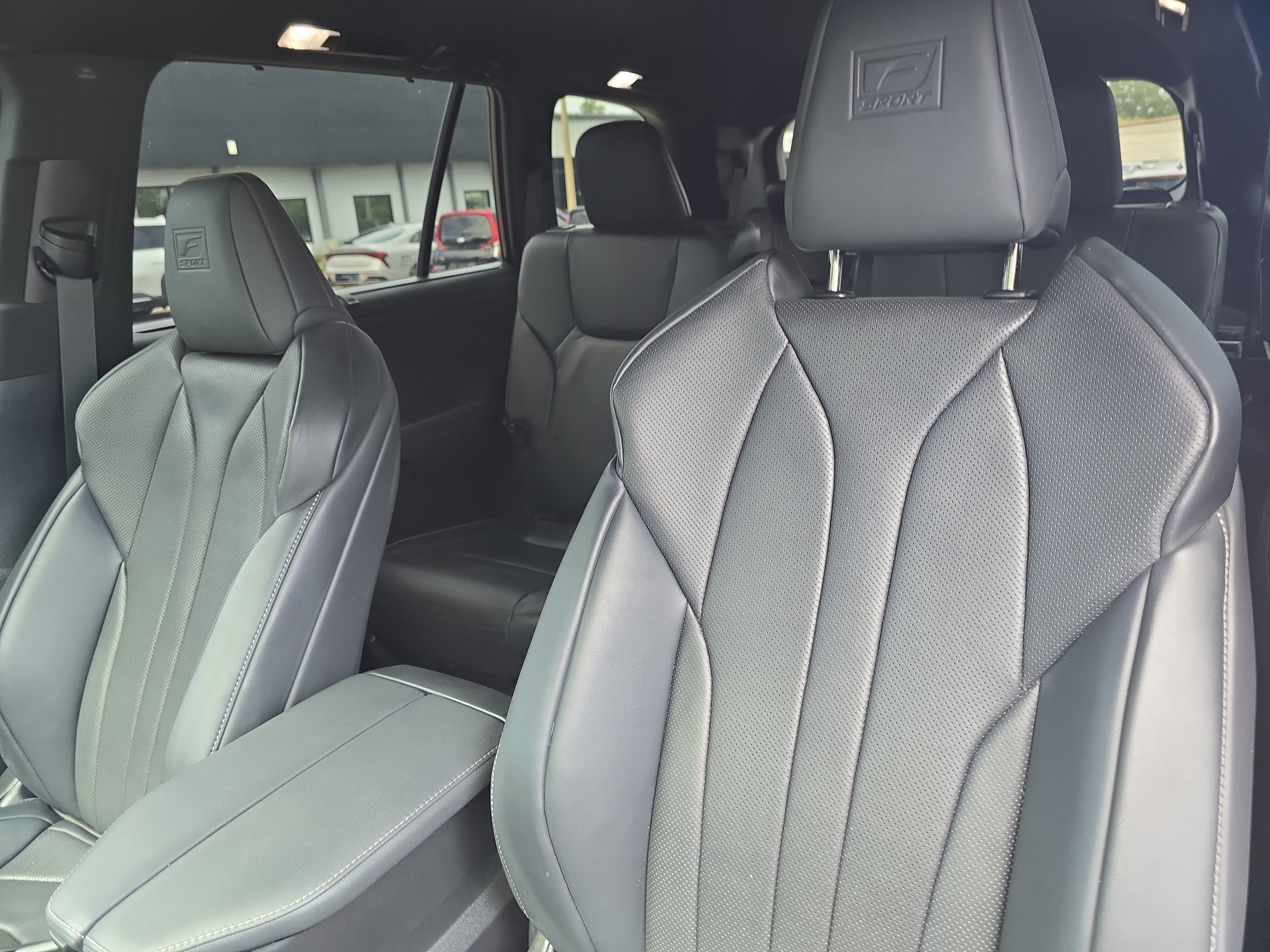 Used 2025 Lexus TX 500h AWD image 22