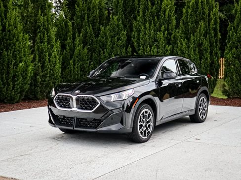 Used 2026 BMW X2 xDrive28i AWD/4WD image 5