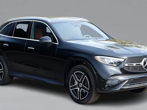 Used 2026 Mercedes-Benz GLC 300 image 3