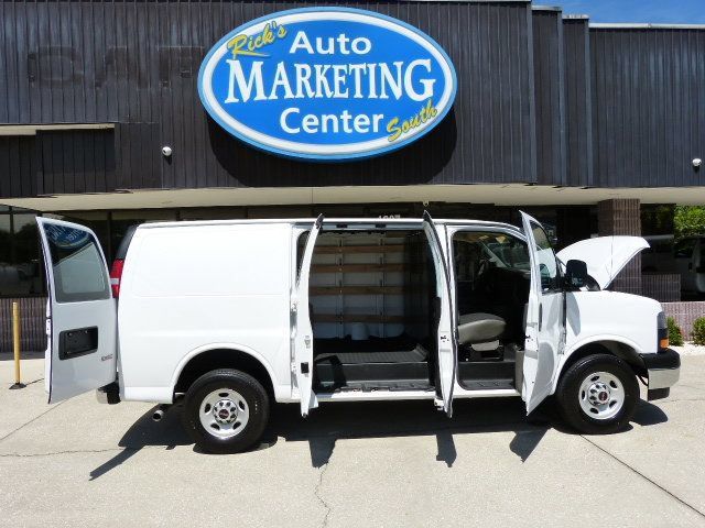 Used 2022 GMC Savana 2500 w/ Driver Convenience Package RWD image 21