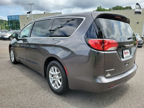 Used 2023 Chrysler Voyager LX FWD image 24