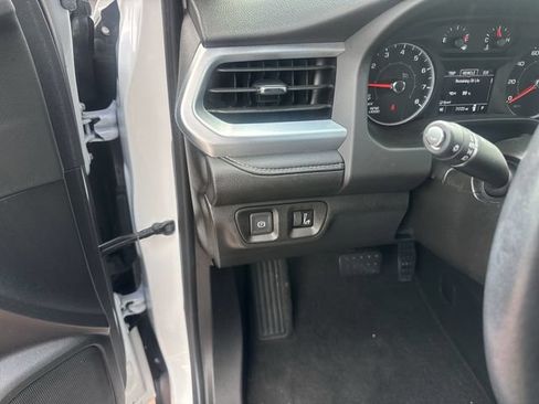 Used 2019 GMC Acadia SL FWD image 12