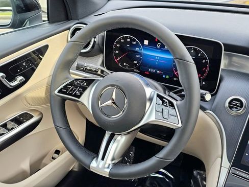 New 2026 Mercedes-Benz GLC 300 4MATIC image 28