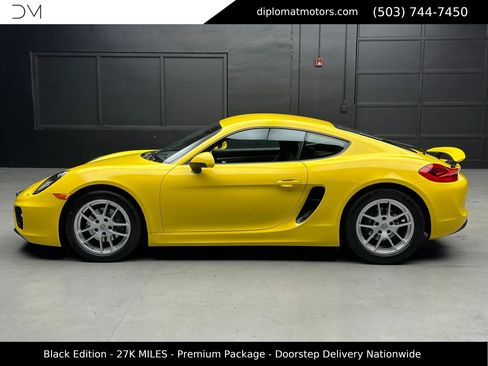 Used 2016 Porsche Cayman RWD image 4