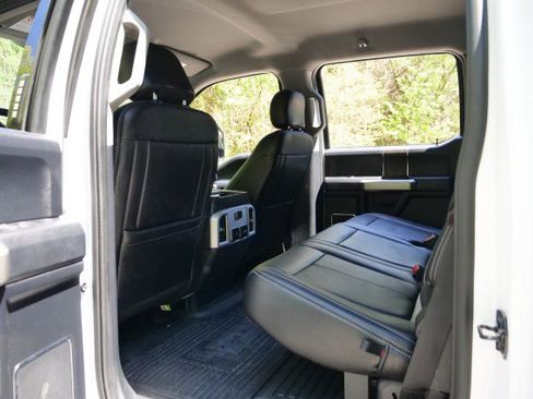 Used 2021 Ford F250 Lariat w/ Lariat Value Package AWD/4WD image 25