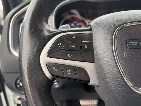 Used 2016 Dodge Charger R/T Scat Pack w/ Technology Group image 40