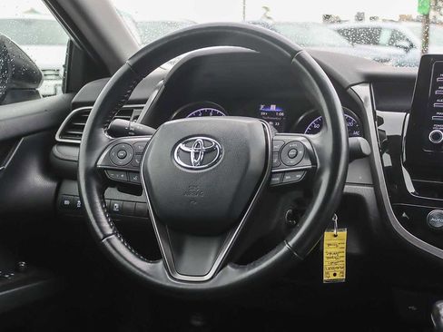 Used 2021 Toyota Camry SE image 14