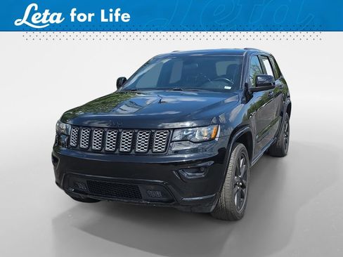 Used 2021 Jeep Grand Cherokee Laredo X AWD/4WD image 1