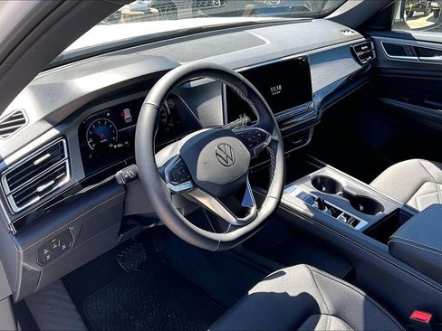 New 2026 Volkswagen Atlas Cross Sport SE AWD/4WD image 14