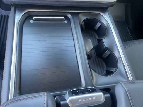 New 2025 Ford Expedition Active image 52