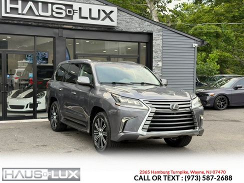 Used 2018 Lexus LX 570 4WD w/ Luxury Package image 6