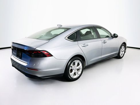 Used 2025 Honda Accord LX image 9