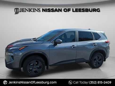 New 2026 Nissan Rogue SV FWD image 13