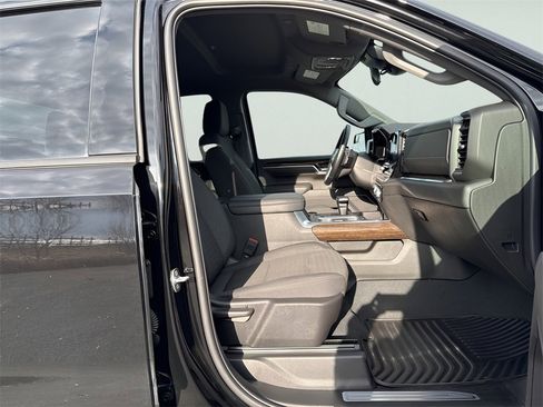Used 2025 GMC Sierra 1500 Elevation image 10