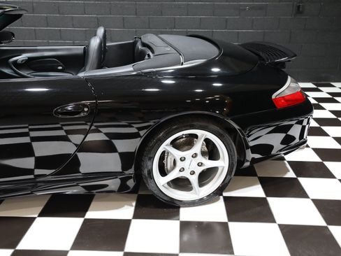Used 2003 Porsche 911 Carrera 4 AWD/4WD image 34