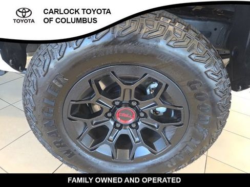 Used 2025 Toyota Tacoma TRD Pro AWD/4WD image 10