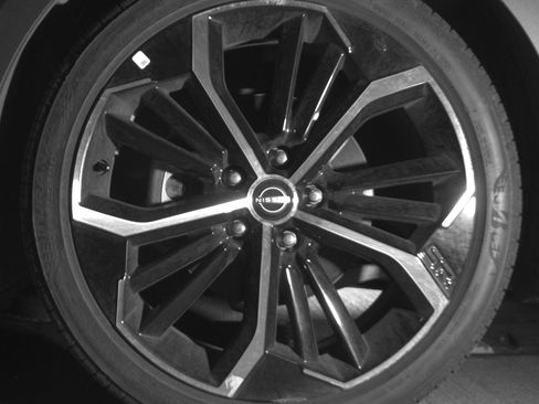 Used 2025 Nissan Altima 2.5 SR image 12