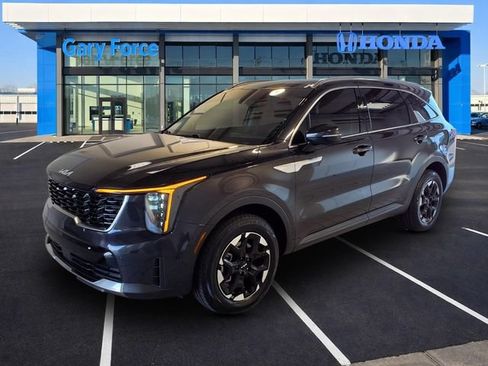 Used 2025 Kia Sorento S w/ Panoramic Sunroof Package AWD/4WD image 4