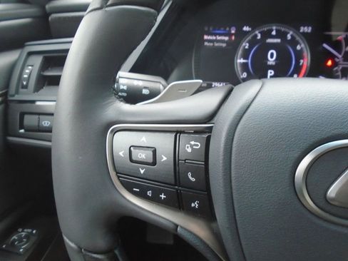 Used 2023 Lexus ES 350 Ultra Luxury image 15