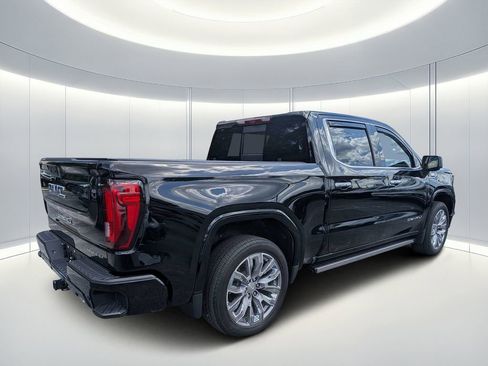 Used 2024 GMC Sierra 1500 Denali AWD/4WD image 4