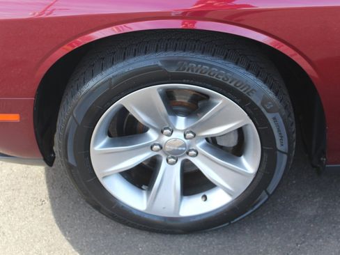 Used 2018 Dodge Challenger SXT image 24