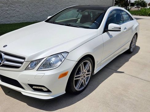 Used 2010 Mercedes-Benz E 550 Coupe image 5