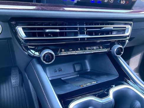 New 2027 Chevrolet Traverse RS w/ LPO, Floor Liner Package AWD/4WD image 16