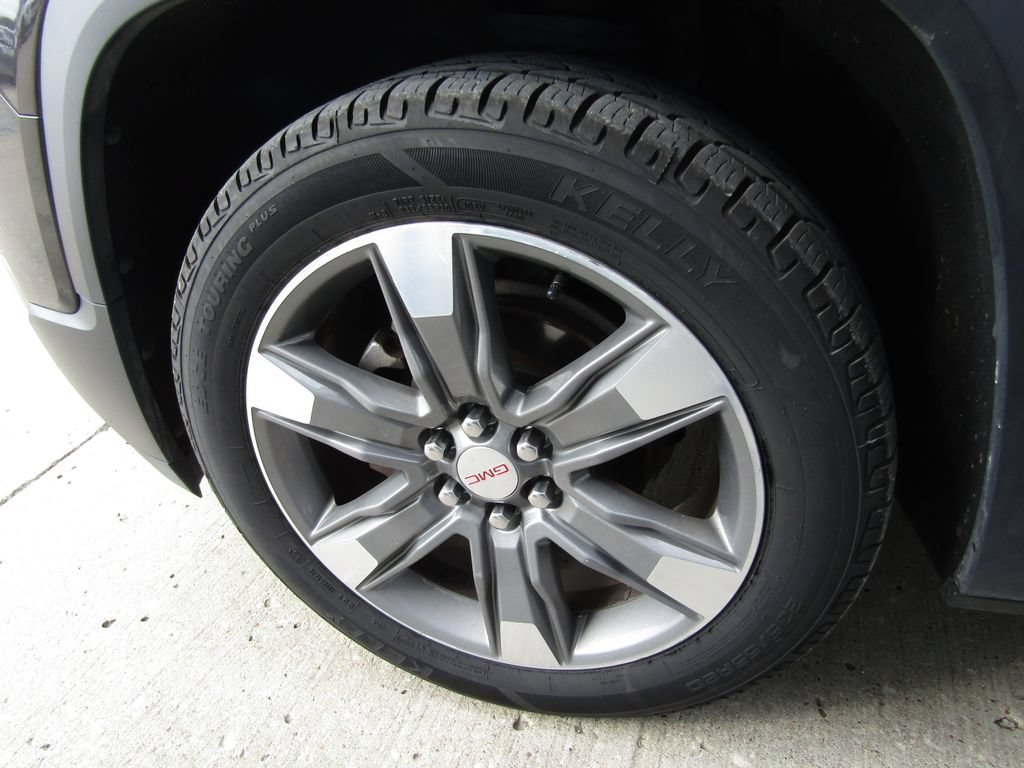 Used 2018 GMC Acadia SLT AWD/4WD image 32