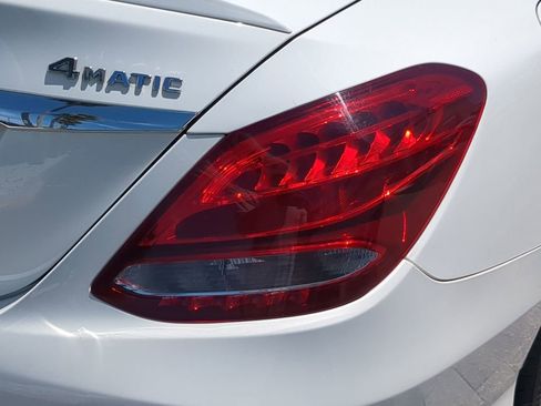 Used 2017 Mercedes-Benz C 300 4MATIC Sedan image 8