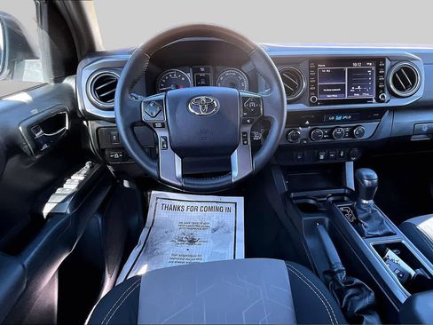 Used 2021 Toyota Tacoma TRD Sport AWD/4WD image 6