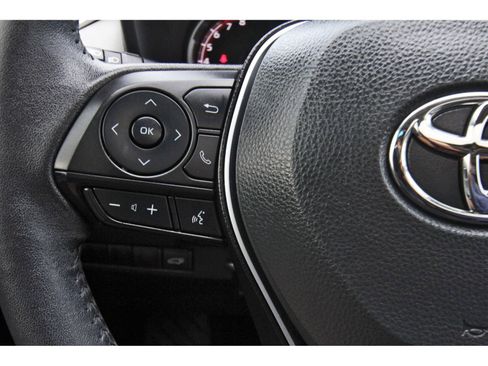 Used 2023 Toyota RAV4 XLE Premium image 18