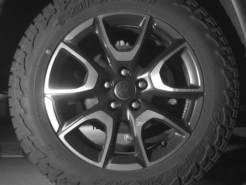 Used 2025 Jeep Compass Trailhawk AWD/4WD image 15