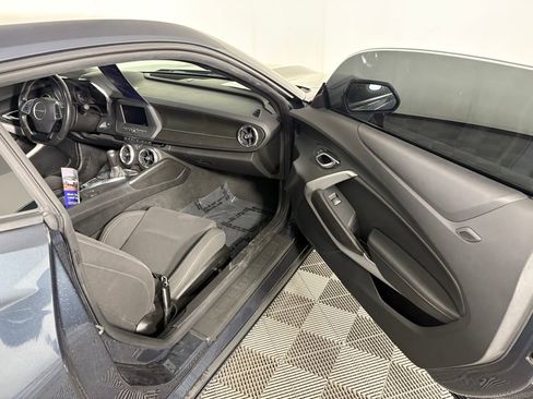 Used 2021 Chevrolet Camaro LS image 31