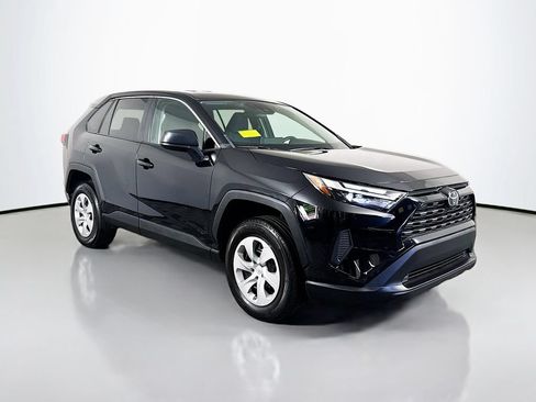 Used 2023 Toyota RAV4 LE AWD/4WD image 10