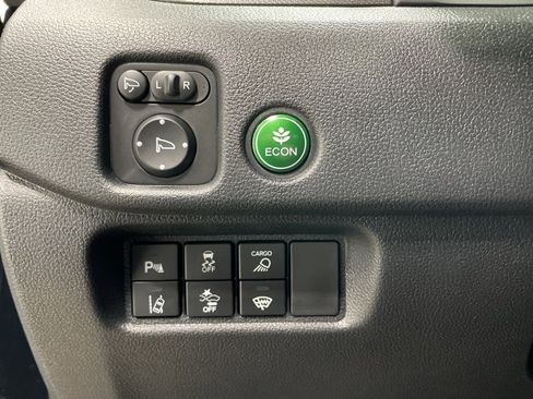 Used 2025 Honda Ridgeline TrailSport image 27