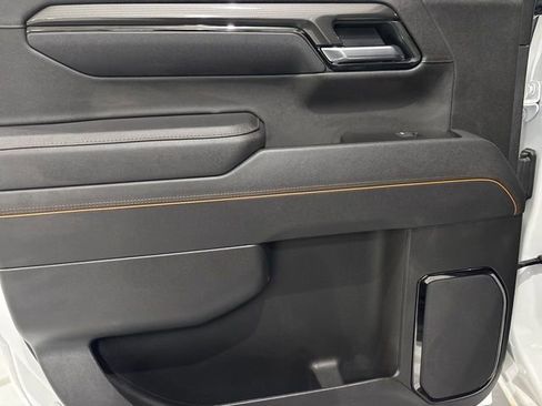 Used 2025 GMC Sierra 1500 AT4 image 28
