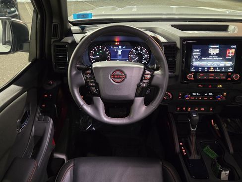Used 2023 Nissan Frontier PRO-4X w/ Pro-4X Premium Package image 9