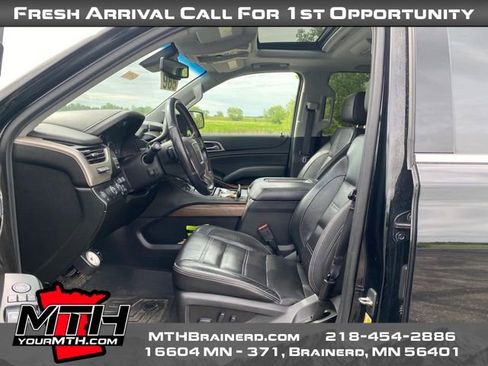 Used 2019 GMC Yukon XL Denali w/ Denali Ultimate Package AWD/4WD image 9