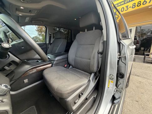 Used 2018 Chevrolet Tahoe 2WD w/ Enhanced Driver Alert Package image 14