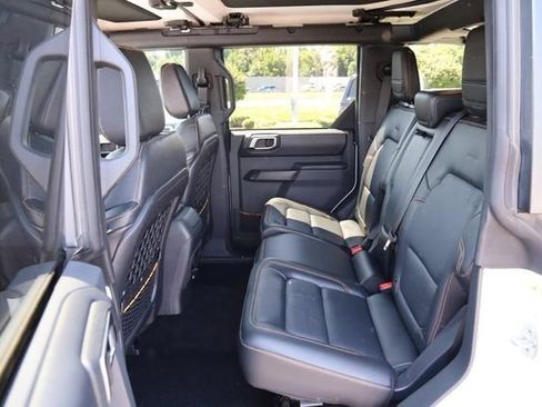Certified 2024 Ford Bronco Badlands AWD/4WD image 9