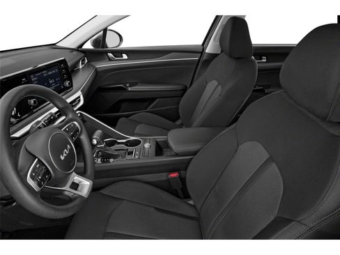 Used 2023 Kia K5 LXS image 11