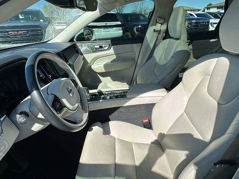 Used 2019 Volvo XC60 T6 Inscription image 9