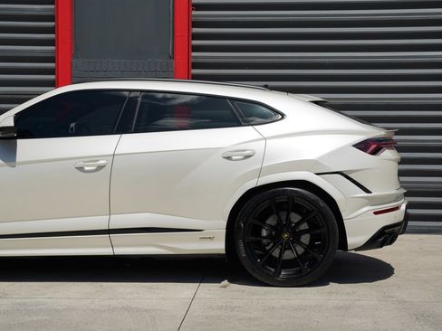 Used 2024 Lamborghini Urus S AWD/4WD image 7