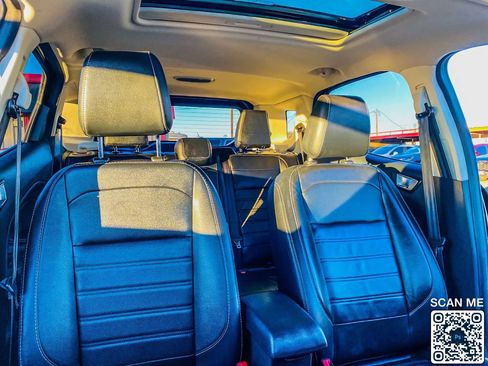 Used 2022 Ford EcoSport Titanium image 32