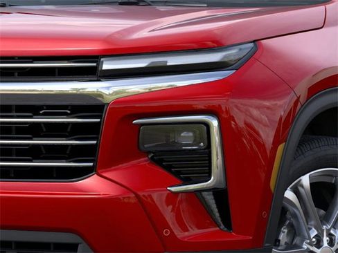 New 2025 Chevrolet Traverse LT w/ Enhanced Driving Package image 11