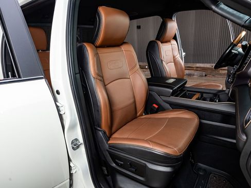 Used 2020 RAM 3500 Limited image 31